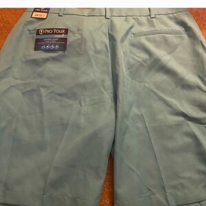 NWT PRO TOUR MENS SHORTS